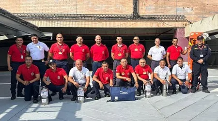 Brigadas empresariales participando en actividades y beneficios exclusivos de formación con ClubSema en Colombia.