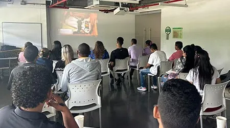 Capacitación continua para empresas y equipos de trabajo en Colombia a través de ClubSema.